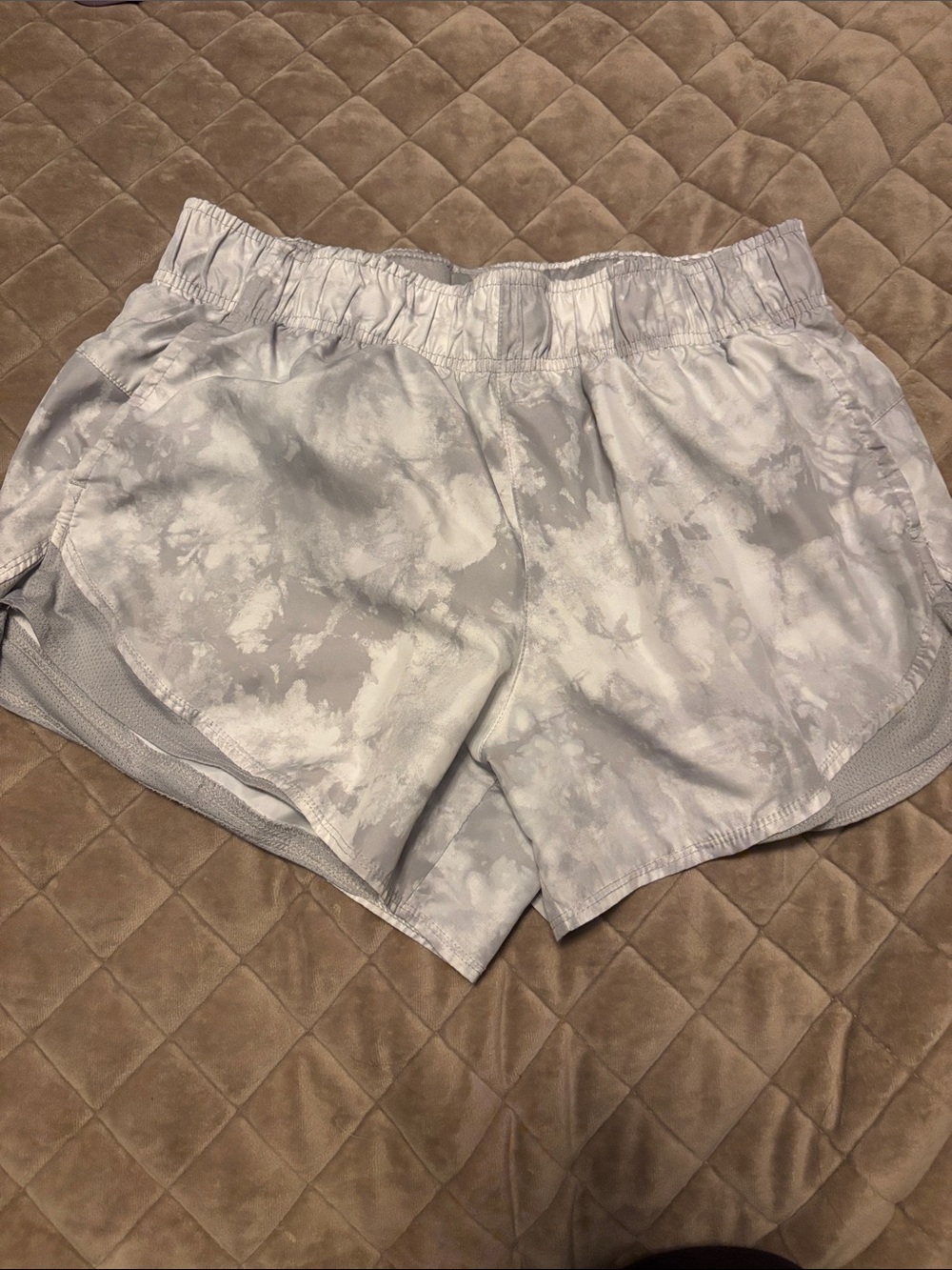 Athletic Works Women's Light Gray Tie-Dye Athletic Shorts